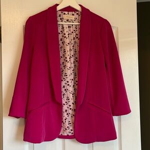 Women’s blazer- M- 3/4 th sleeves